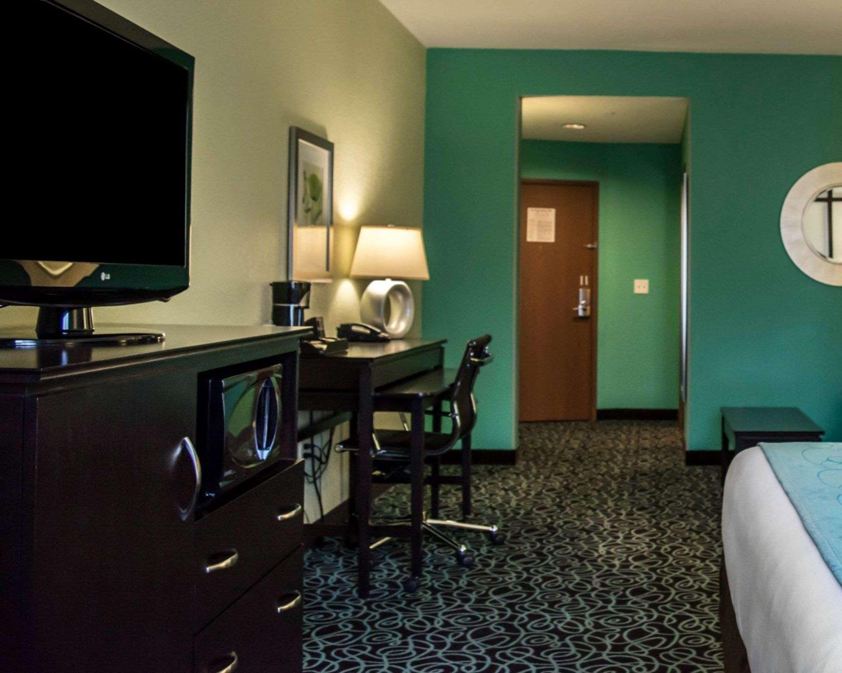 Hampton Inn By Hilton Tampa Fairgrounds Casino Εξωτερικό φωτογραφία