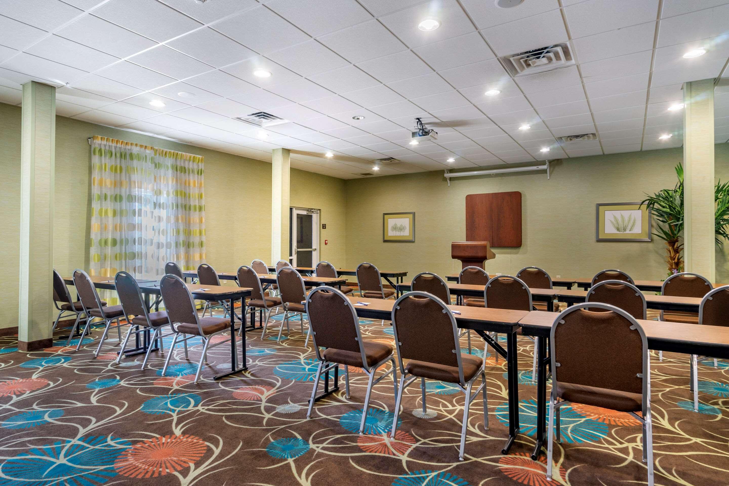 Hampton Inn By Hilton Tampa Fairgrounds Casino Εξωτερικό φωτογραφία